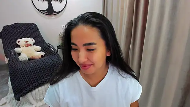 worldofkim online show from October 2025 06:35:02 AM