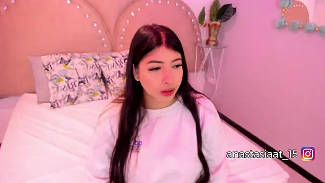 Snapshot of Miia_Thompsonn chatting on December 2025 03:36:02 AM Miia Thompsonn online show from December 2025 03:36:02 AM