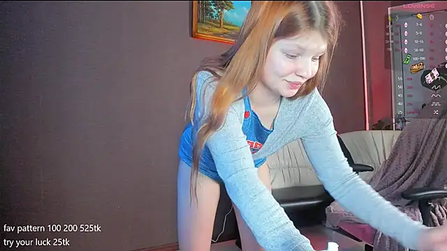 lil lia online show from December 2024 07:39:02 PM