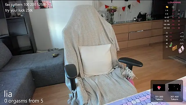 lil lia online show from March 2025 03:03:02 PM