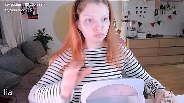 lil lia online show from January 2026 08:02:02 PM