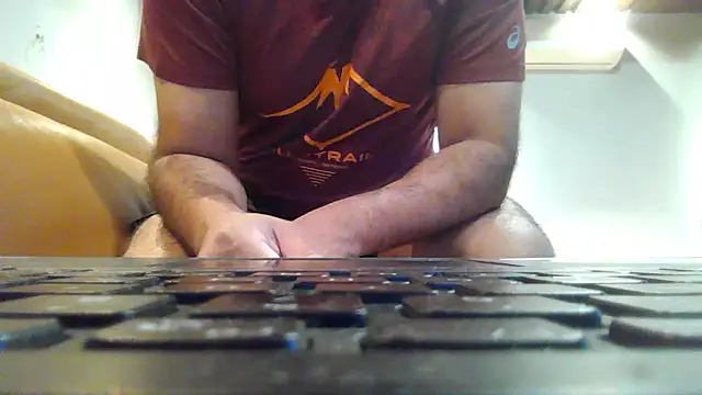 Snapshot of deltaforce1987 chatting on December 2024 10:34:02 PM deltaforce1987 online show from December 2024 10:34:02 PM