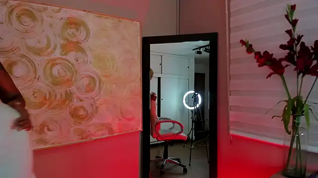 Snapshot of haiiley_more chatting on February 2025 02:17:02 AM haiiley more online show from February 2025 02:17:02 AM