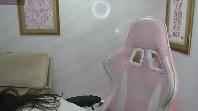  mila sweet v online show from January 2025 07:43:01 PM