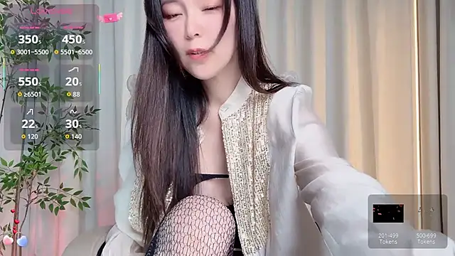 Ada-xixi online show from November 2025 11:54:01 AM