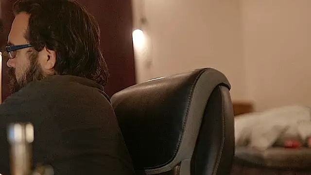 Snapshot of Seraph_De_La_Luna chatting on December 2024 07:03:02 PM Seraph De La Luna online show from December 2024 07:03:02 PM