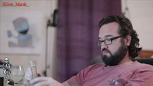 Snapshot of Seraph_De_La_Luna chatting on January 2025 04:07:01 AM Seraph De La Luna online show from January 2025 04:07:01 AM