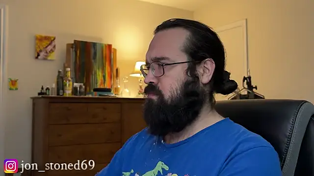 Snapshot of Seraph_De_La_Luna chatting on January 2026 02:02:02 AM Seraph De La Luna online show from January 2026 02:02:02 AM