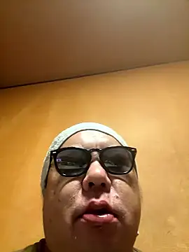 Snapshot of punk0805 chatting on September 2025 11:25:01 AM punk0805 online show from September 2025 11:25:01 AM