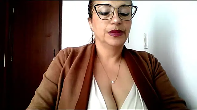 RossanaLionheart online show from July 2026 12:31:01 PM