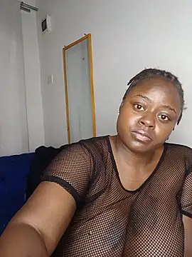 t-QueenSlyy online show from June 2026 07:57:02 PM