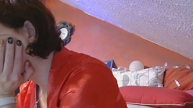 Snapshot of lanax chatting on October 2025 11:21:02 AM lanax online show from October 2025 11:21:02 AM