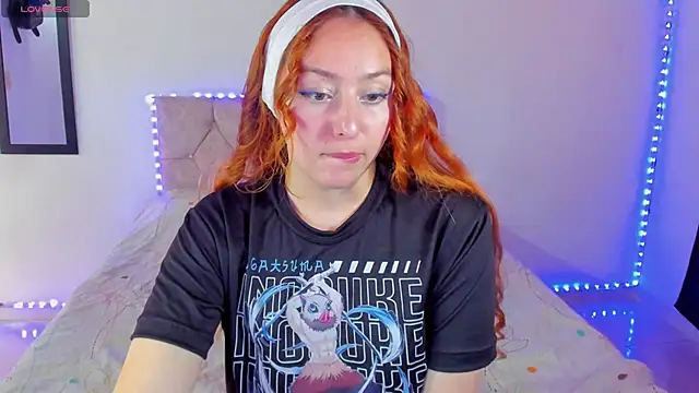 Snapshot of April_sommer1 chatting on September 2025 07:49:01 PM April sommer1 online show from September 2025 07:49:01 PM