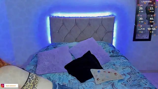 Snapshot of April_sommer1 chatting on October 2025 09:41:02 AM April sommer1 online show from October 2025 09:41:02 AM