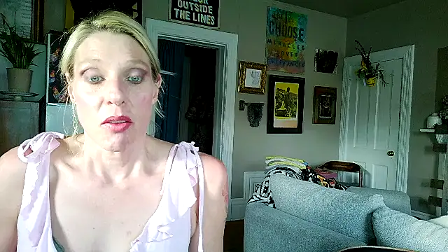 Glamazonx online show from May 2026 12:55:02 PM