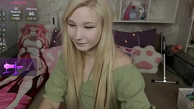 MeowkaKitty online show from December 2025 02:05:02 AM