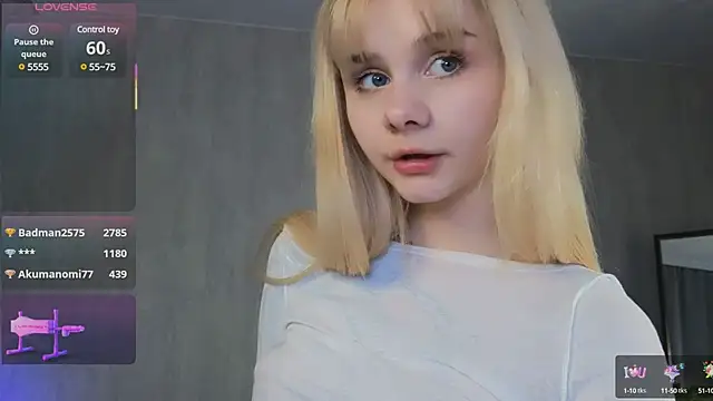 Snapshot of Britney_Lynch chatting on March 2025 01:57:02 AM Britney Lynch online show from March 2025 01:57:02 AM