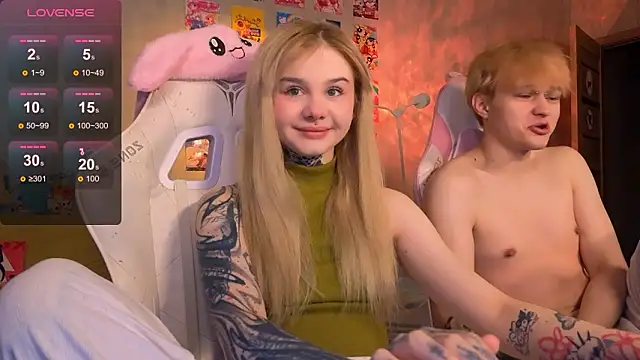 Britney Lynch online show from February 2026 07:06:01 PM