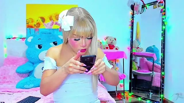 Snapshot of Candy_Candy__ chatting on January 2026 03:43:01 AM Candy Candy online show from January 2026 03:43:01 AM