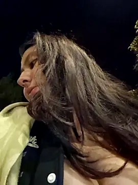 Snapshot of Celeem_ chatting on December 2024 04:02:02 AM Celeem online show from December 2024 04:02:02 AM