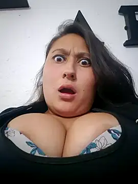 Snapshot of Celeem_ chatting on January 2025 03:27:02 AM Celeem online show from January 2025 03:27:02 AM