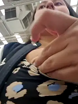 Snapshot of Celeem_ chatting on March 2025 09:48:02 PM Celeem online show from March 2025 09:48:02 PM