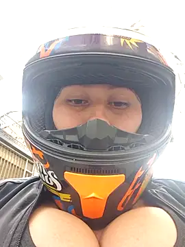 Snapshot of Celeem_ chatting on October 2025 09:15:01 PM Celeem online show from October 2025 09:15:01 PM