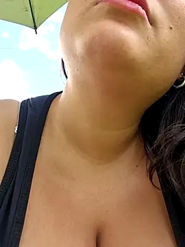 Snapshot of Celeem_ chatting on November 2025 05:35:02 PM Celeem online show from November 2025 05:35:02 PM