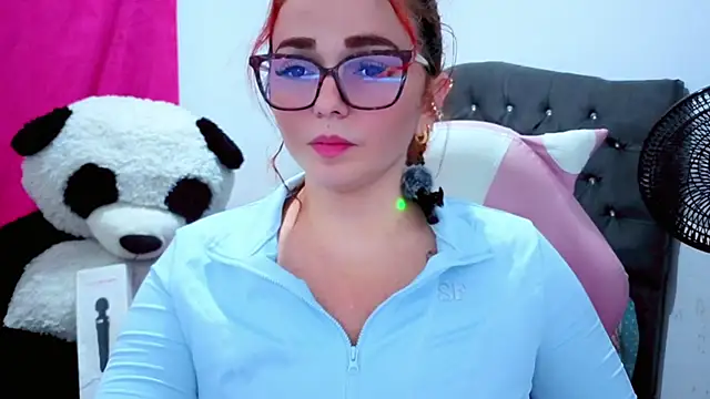 Snapshot of Alexatexa2929 chatting on September 2025 06:33:02 PM Alexatexa2929 online show from September 2025 06:33:02 PM