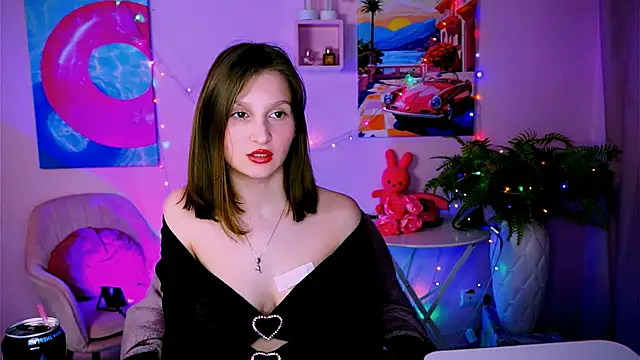 EllaHorton online show from April 2026 03:54:02 PM