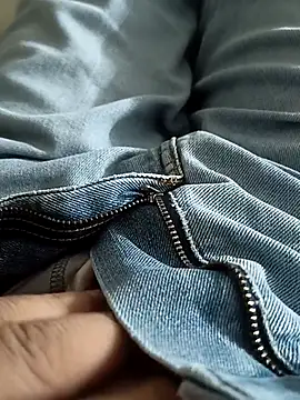 DelhiNCR05 online show from November 2025 08:52:02 PM