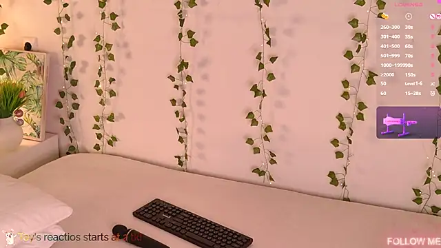 CarlyMilton online show from July 2026 09:28:02 PM