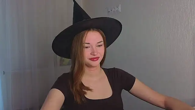 CharryClim online show from November 2025 05:09:01 AM