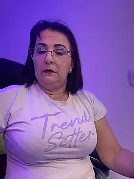 Snapshot of PaulinaSanders_X chatting on December 2024 06:48:01 PM PaulinaSanders X online show from December 2024 06:48:01 PM