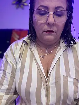 Snapshot of PaulinaSanders_X chatting on January 2025 07:39:02 PM PaulinaSanders X online show from January 2025 07:39:02 PM