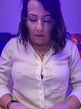 Snapshot of PaulinaSanders_X chatting on January 2025 05:06:01 PM PaulinaSanders X online show from January 2025 05:06:01 PM