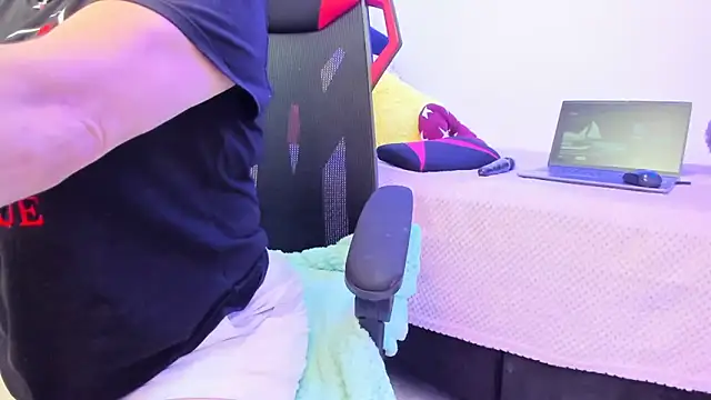 Snapshot of PaulinaSanders_X chatting on March 2025 12:26:01 AM PaulinaSanders X online show from March 2025 12:26:01 AM