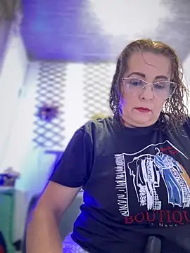 Snapshot of PaulinaSanders_X chatting on November 2025 10:20:02 PM PaulinaSanders X online show from November 2025 10:20:02 PM