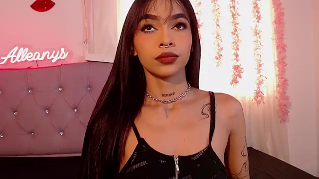 Alleanys Cristal online show from October 2025 02:36:02 PM