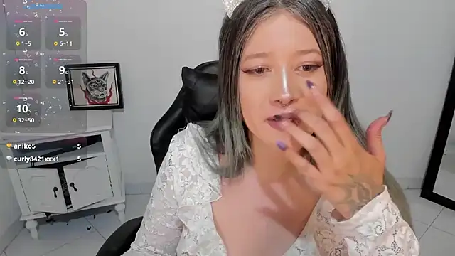 Snapshot of kat_apple chatting on December 2025 12:41:01 AM kat apple online show from December 2025 12:41:01 AM