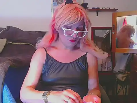 LorenJade online show from May 2026 07:27:02 AM