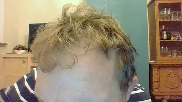 Snapshot of bertolini chatting on November 2025 04:38:02 PM bertolini online show from November 2025 04:38:02 PM