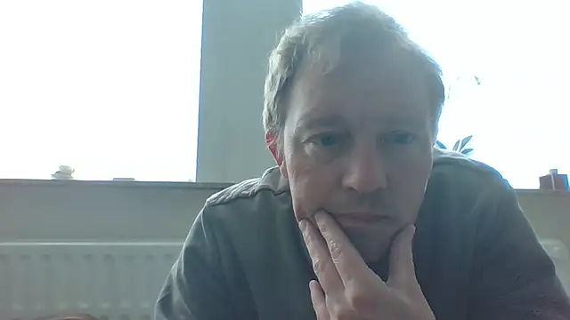 Snapshot of bertolini chatting on April 2026 01:09:02 PM bertolini online show from April 2026 01:09:02 PM