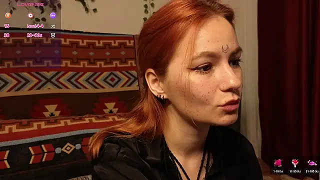 girl with snaketatto0 online show from December 2025 01:55:01 AM