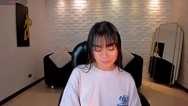 GigiLee  online show from January 2025 02:27:02 AM