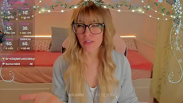 estivalae online show from December 2024 04:27:02 PM