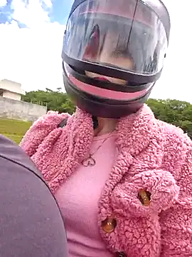 Snapshot of Irresistible24 chatting on December 2025 05:52:02 PM Irresistible24 online show from December 2025 05:52:02 PM