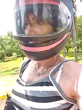 Snapshot of Irresistible24 chatting on February 2026 04:05:02 PM Irresistible24 online show from February 2026 04:05:02 PM