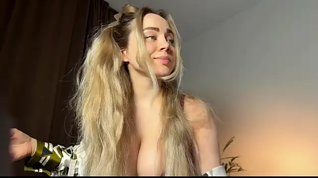 hotexclusive  online show from February 2026 06:20:02 PM