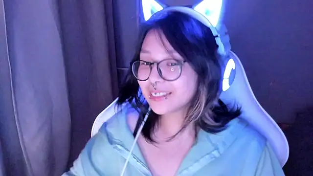 maydaykimmy online show from May 2026 09:33:01 PM